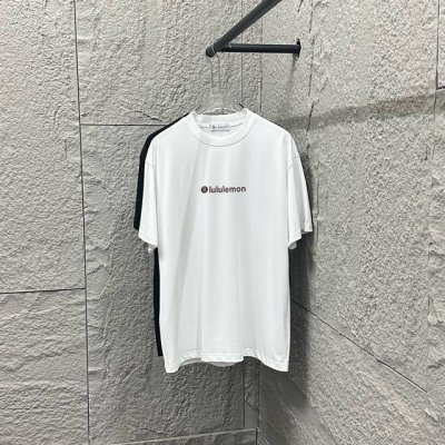 Lulu*Lemon*露露 2025春夏新款短袖T恤 前后经典字母 立体 硅胶工艺 定制双纱平纹纯棉300面料 男女同款 颜色：黑色 白色 尺码： S 90-1
