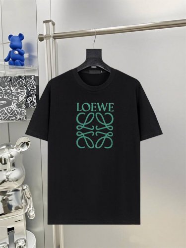 loewe 罗意威25Ss新款短袖 最高版本重工艺印花经典Logo图案 高标准定制 上身非常有型 客供进口高档280克纯棉面料质感非常细腻 细节工艺精湛考究 塑