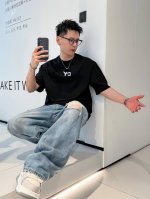 y3家 2025春夏新款首发专柜最新款短袖圆领T恤 高端订制 设计前卫时尚！品牌Logo重工艺设计 高端定制面料.手感柔软.穿着舒适.专柜级别精致车线.做工精细