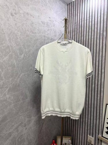 Dior迪奥 提花圆领休闲毛衣短袖T恤 可轻松融入休闲或正式造型 成就换季时节的经典佳选 男女同款 码数：Xs S M L 颜色：黑色 白色，
