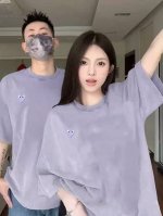 2025新款川久保玲香芋紫刺绣T恤情侣短袖 Dior限定数码直喷工艺印花短袖T恤 T原地自留款！请看实拍 好喜欢这种款 前面一个精致印花 叠穿的话会很高级背后又