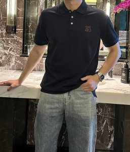 2025Ss夏季新款 H家男士 翻领T恤 胸前家图案 采用进口机高密度刺绣工艺，以经典H家橙色丝线勾勒出轮廓，将字母“H”与马头图案巧妙融合，绣线细密均匀，针法