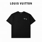 Louis Vuitton 路易威登 25Ss 花卉字母刺绣短袖T恤 面料采用280克纯棉双纱纯棉进口原版面料+260克配套螺纹, 其基础款单品属于驴家的经典王