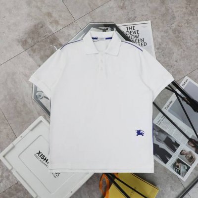 上新 纯原臻品 顶级复刻 Burberry 巴宝莉 经典款下摆蓝色小标战马刺绣翻领Polo衫休闲短袖T恤 款号：0004 颜色：黑色 白色 购入原版开模打造，全