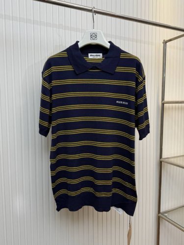 miumiu 缪缪 25Ss新款羊毛撞色条纹字母微标Polo领短袖 Size：S M L