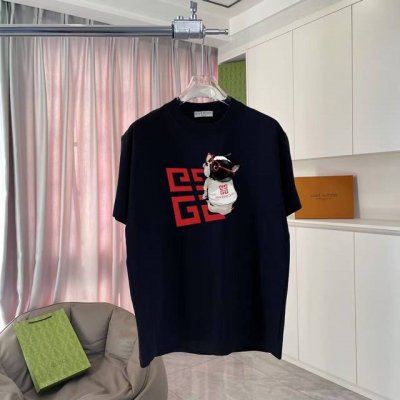 Gvc*2025春夏新款 个性字母Logo印花 定制面料300G 短袖T恤 男女同款 尺码：S M L Xl Xxl 五个码 颜色：黑色 白色 铁灰色 粉红色