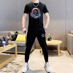 直 Moncker蒙口 胖子福音 2025官网同款.世界知名奢侈品牌.夏季男士 双丝光 高品质货套装 采用进口原单面料 ，当季时尚潮流款，百搭爆款。简洁大方，精