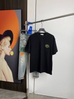 迪奥2025夏季新品短袖T恤 一比一原版印花刺绣.三标齐 简约百搭款 纯棉面料.穿着透气舒适 黑白两色 微阔版型.男女同款 码数 S-Xxl