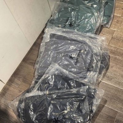 批 韩国Snowpeak雪峰正品新款正面双兜款纯色户外休闲双肩包背包B P30 此款包包现已火遍各大时尚圈， 成为又一个大热的Itbag 国内外各路名媛达人疯狂