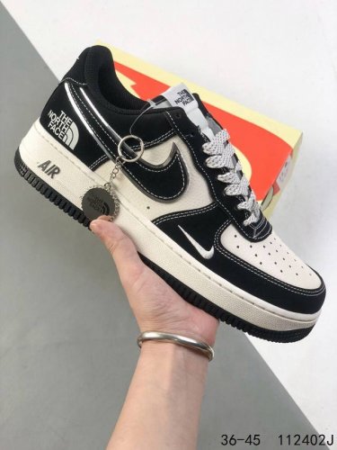 真标带半码 耐克Nike Air Force 1 Low 空军一号 联名 低帮百搭休闲运动板鞋 柔软 弹性十足的缓震性能和出色的中底设计 横跨复古与现代的外型结