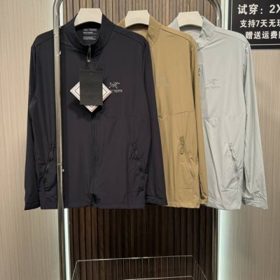始祖鸟 Arc'teryx*Zl男女同款最新款液下两侧激光打孔透气立领轻薄皮肤衣！单层防晒衣！实测紫外线值0.5，有效防晒！ 内里全包边 有认证防晒指数报告单，
