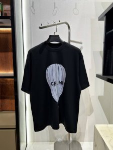 ce 赛琳气球字母Logo图案 官网同款 简约大气设计 不挑人 男女穿 面料采用进口液氨酸面料 市面上没有的 独家定制 连锁品牌制定的面料 经过洗水 缩水达35