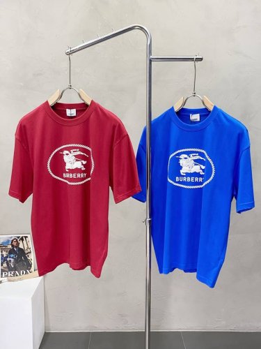 Burberry巴宝莉独家专供新款男士休闲短袖 高端定制 高端版本 时尚百搭爆款进口面料 手感超柔软细腻 穿着亲肤舒适 高端精品 代工厂p精细做工 上身非常赞