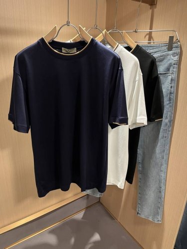 Burber*Y巴*莉2025春夏新品男女同款短袖T恤 重磅来袭 最近比较火热的环保纯棉面料制作而成 高端户外运动休闲系列 非常火热运动风潮 Bur最新研发的特
