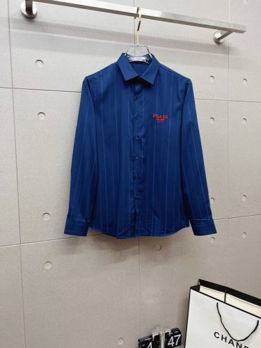 p270 【Prada 普拉达】 2025春夏新款系列男士精品衬衫。官网同步专柜爆款 订制原版衬衣，采用高级刺绣工艺 面料顺滑柔软、地质细腻、无论外搭皮衣还是内