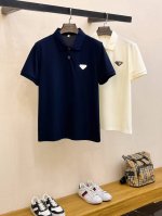 p普拉达25Ss新款春夏短袖翻领T恤polo 最高版本客供定制高端朱地面料简单时尚款 拼色螺纹超级好看 经典Logo简单大方的款式 满满的高级感 四季可穿 简欧