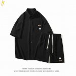 供 可隆 Kolonsport 25夏新款Ins痞帅风格高质感垂感冰丝短袖衬衫短裤Maison Margiela 马吉拉四角刺绣后面印花 宽松百搭 设计感十足