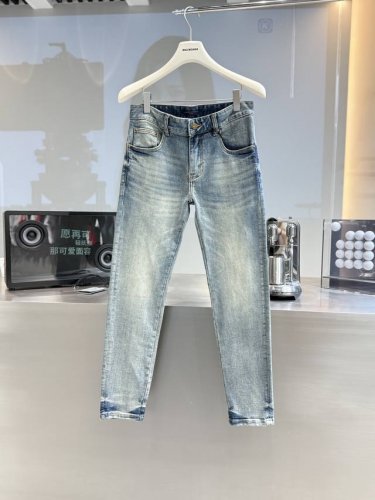 gucc* ｜春夏新款牛仔裤，修身裤型 ：28-36