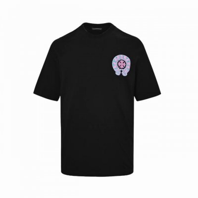 Chrome Hearts 克罗心 卷轴梵文发泡印花短袖 面料采用280克重精梳棉，定制32支1*1螺纹，成衣两遍水洗处理，面料舒适亲肤无异感，定制定染面料，纺