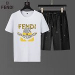 直 Fendi 芬迪 2025官网同款.世界知名奢侈品牌.夏季男士短袖短裤套装 高品质 原单货套装 采用进口原单面料 ，当季时尚潮流款，百搭爆款。简洁大方，精密