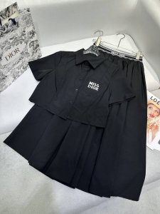 dio* 25Ss新款短袖衬衫半身裙套装 字母绣花提花织带装饰 休闲款 两色三码 Sml