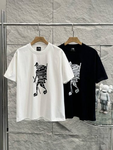 高版本带Nfc芯片识别 The North Face 北面25夏季新款印花休闲宽松情侣款 短袖T恤860 细节:版本一比一复刻，吊牌 领标 水洗。带Nfc芯片识