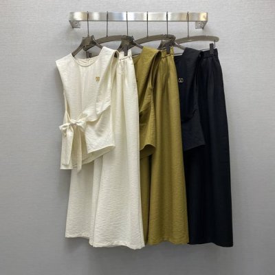 Va*25Ss 精致圆领侧系带设计背心上衣半裙套装，高级面料，颜色:图片3色，面料：精纺棉面料 Smlxl