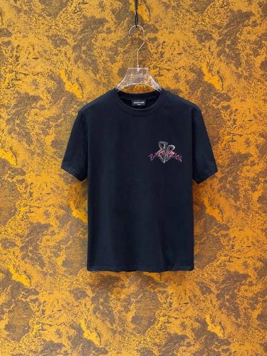 巴黎世*Balenciaga 25Ss春夏新款首发专柜最新款短袖圆领T恤 手绘工艺 高端订制 设计前卫时尚！品牌Logo重工艺设计 高端定制240克面料.手感柔