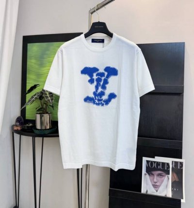 白色款号：D239 纯原臻品 全网最高版本 路易威登 Lv 25Ss春夏新款 云朵针织短袖 轻奢主义 男女日常通勤穿搭必备单品 正确版本 欢迎对比 情侣款 正确
