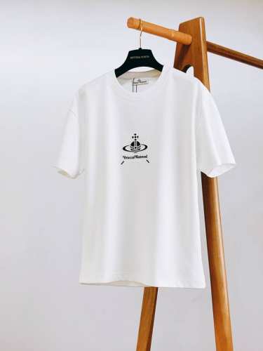 Vivienne Westwood 薇薇恩 韦斯特伍德 2025Ss春夏新品 重磅级尤物单品，官网在售系列。奢侈一线大牌的御用面料厂织造，手感柔软舒适，穿着无累