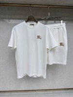 巴宝莉 2025Ss春夏新款短袖套装，男女同款。上身效果超赞，码数 M-3Xl