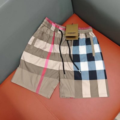 burberry 巴宝莉 原相机直拍 2025春夏季新款休闲高品质 速干裤梭织面料 沙滩裤 超高端品质3D数码印花工艺制作而成 原版复刻 整体提花最新字母联盟L