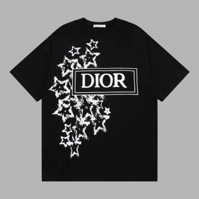 顶级版本 区别通货 款式：迪奥Dior渐变磨砂星星短袖 颜色：图片色 尺码：S-Xl 面料：300克双织纯棉 辅料：全套定制辅料 无性别区分 男女同款