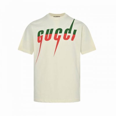 gucci 古驰 19Ss 闪电Logo印花短袖 采用100%长绒棉材质加厚针织棉面料制作而成 粗布面纹路 做蚀毛工艺后的平滑效果 跟以往的款式相比面料做了改变