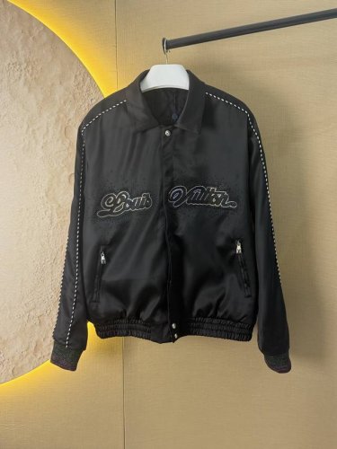 lv 路易威登25Ss烫钻刺绣醋酸外套，独家款，全码入库。 尺码：46 48 50 52