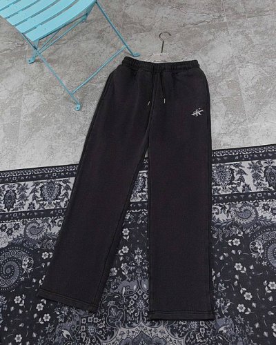 款M722 福利价 Calvin Klein Jeans重工毛圈水洗直筒裤 男女同款 Size：S M L Xl