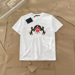 Lv路易威登都市遛狗徽标艺术短袖T恤-由于厂里套现，帮忙成本价出一批高品质短袖 -绝对的高品质低价格p，退货率极低！ -采用原版280G %纯棉面料 柔软舒适