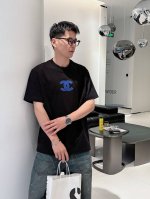 香奈儿2025夏季新款短袖T恤，特色的毛绣工艺，个性艺术系列全网独家首发 百搭款细节处理完美240克纯棉面料十分精致 原版面料 网红明星同款高版本 高品质手感非