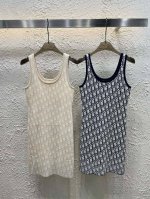 150 Dior迪奥老花字母提花烫钻针织吊带裙 款号：25670102628 颜色：杏色 蓝色 尺码：均码 80-125斤