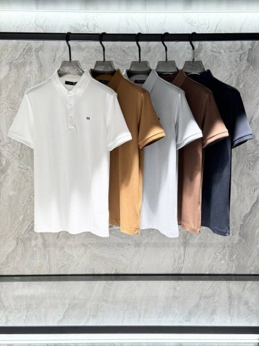 tb，2025春夏新品，专柜同步有售，简约时尚休闲Polo短袖，原版进口面料，舒适透气，顶级刺绣工艺字母图案装饰Logo，档次极高，独特设计，上身时尚帅气！码数