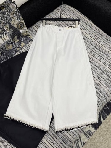 爆款现货 原单品质 Chane*｜25新款中古系列七分牛仔裤 爆单系列款 气质女神必入 重工手工 满满的高级感 经典剪裁 拉长身材比例 实力遮肉显瘦！永恒经典是