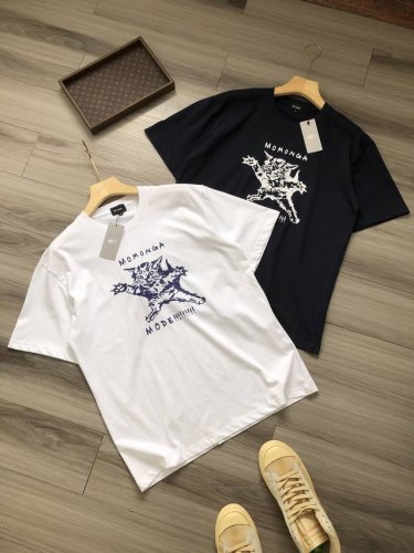 beams 猫咪图案字母Logo印花 男女款圆领短袖半袖T恤. 颜色：白色 黑色. 尺码：S M L Xl. 材质：原版定织定染250G32支精梳棉. 工艺：双