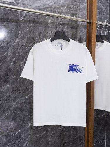 款号J07 25Ss早春新品 Burberry 巴宝莉 战马重影印花 logo标识精致升级 灵感源自八十年代复古 原版面料 官方同款 短袖T恤 定制280克32