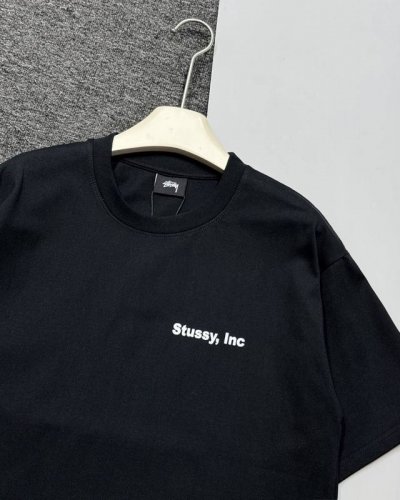 实拍细节图 斯图西Stussy Ss24 Wiki Tee 夏季系列纯色红框商品标签短袖T恤男女同款 颜色: 黑色 . 白色 尺码: S-Xxl S M L X