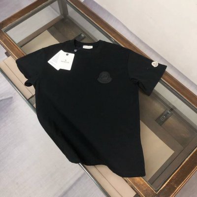 amon*Cler 蒙口 2025春夏最新款短袖T恤，男女同款定制专属纯棉面料，定制原版工艺螺纹，胸前定制闪电Logo标点缀！简约大方，从容百搭，档次极高，完美
