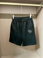 dior重磅推荐！2025Ss夏装新品 专柜在售 最新系列图案Logo短裤 必须人手一件的节奏！进口顶极高密度纯棉面料，极为亲肤舒适 摸上去非常的细腻，质感很好
