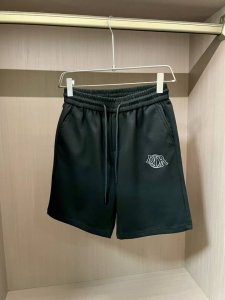 dior重磅推荐！2025Ss夏装新品 专柜在售 最新系列图案Logo短裤 必须人手一件的节奏！进口顶极高密度纯棉面料，极为亲肤舒适 摸上去非常的细腻，质感很好