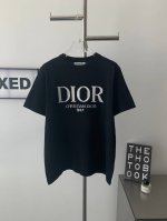 款号G646 新款迪奥Dior最新款提花针织短袖弹力修身显瘦T恤半袖男女同款 迪奥经典系列针织短袖，工艺精致细腻，面料丝滑超级透气，手感肤感高级柔顺，细纱针织弹