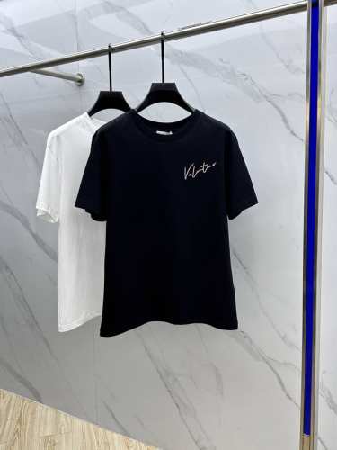 Vltn*华伦天奴 2025春夏新款首发专柜最新款短袖圆领T恤 高端订制 设计前卫时尚！品牌Logo重工艺设计 高端定制长绒棉面料.手感柔软.穿着舒适.专柜级别