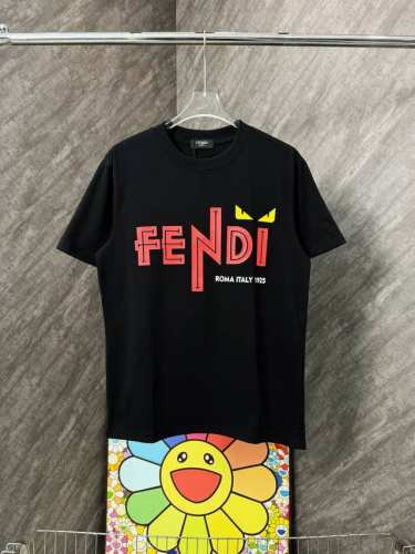 款号 G74 芬迪字母磨破烧花圆领短袖 Fendi官网Zp同步新款T恤 面料采用32支双纱280克高克重纯棉面料 同缸定织定染原版同色螺纹 进口机器磨破厚板烧花